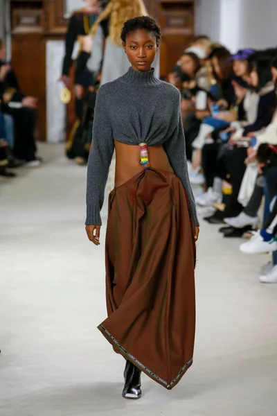 Look 44